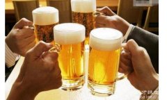 喝啤酒的好处和坏处，防止骨质疏松但会增大得癌症的几率