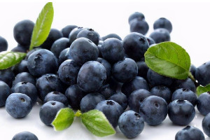 蓝莓一天吃多少粒最好，10粒左右最好(女性吃多了会宫寒)