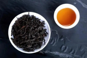 岩茶属于什么茶红茶还是绿茶，属于乌龙茶/半发酵茶(分5类)