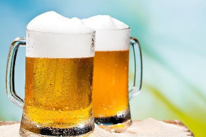 一天喝一瓶啤酒对身体有害吗，有/损害肝功能(要间隔3-4天)
