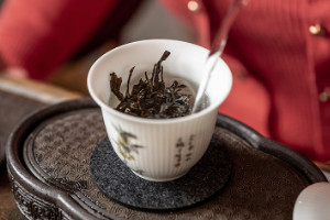红标宋聘茶叶多少钱一斤，普遍300-500元/斤(传统名茶)