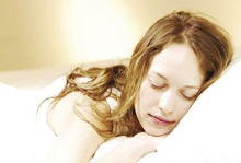 睡觉落枕是什么原因造成的 落枕后该如何自我治疗