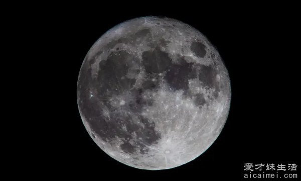 2022年1月24日月亮图片图片