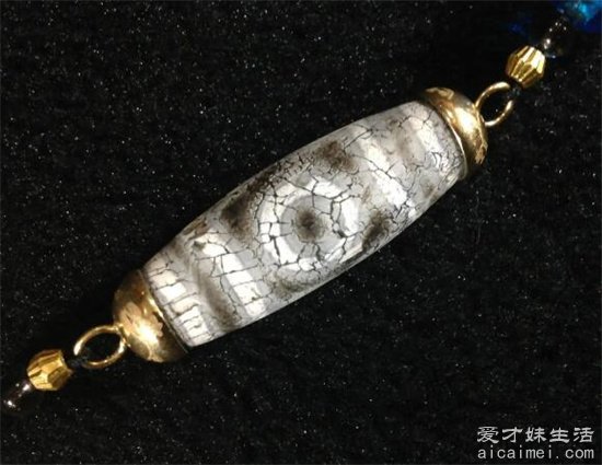 天珠是什么材质的才是真的天珠，玛瑙玉髓石才是真的