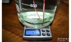 一杯水鉴别翡翠最简单方法，只需要线/翡翠/水/电子秤