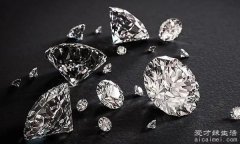 钻石的挑选方法有哪些呢，两种方法(在颜色和重量上挑选)