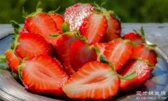 草莓是什么季节的水果，春秋季节(现在任何季节都有)