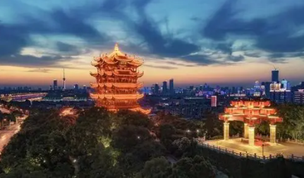 武汉黄鹤楼晚上几点关灯2