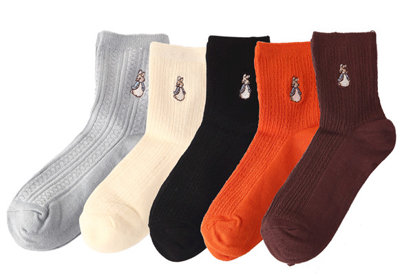 袜子颜色怎么挑选 袜子颜色挑选的技巧