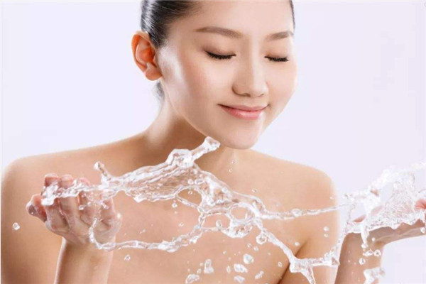 净颜乳和洗面奶有什么区别 净颜乳是干啥用的