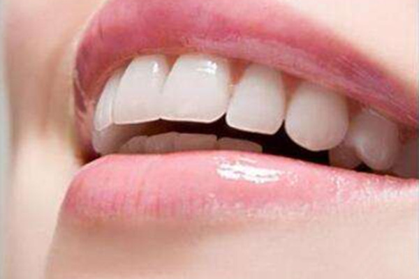种植牙齿的副作用_种植牙齿的危害