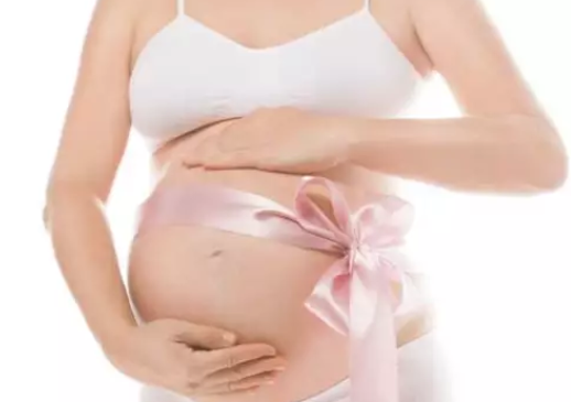 怀孕肚子不显怀是男孩吗 怀孕肚子不显怀是男孩女孩