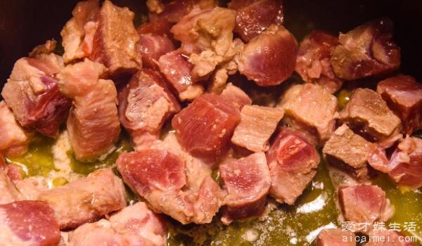 煮猪肉放什么调料比较好 喧宾夺主忌酸料花椒和料酒