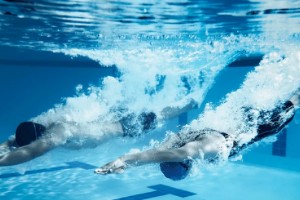 减肥最快效果最好方法 游泳减肥效果好(1小时消耗1000卡路里)