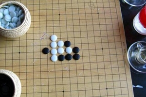 五子棋开局6步必胜 必胜口诀防守又能反击（执黑棋必赢）