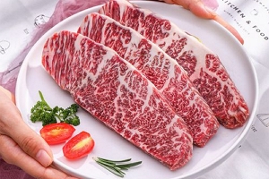 雪花牛肉是牛的哪个部位 并非特定部位（源于日本和牛）