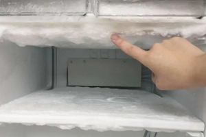 冰箱快速除冰的方法小妙招 用热毛巾敷（附避免结冰方法）