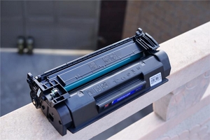 打印机硒鼓是什么东西 激光打印机的装置（原料用的炭粉）