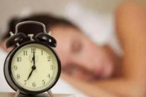 8小时睡眠论可能是错的，存在生理差异(重视睡眠质量)
