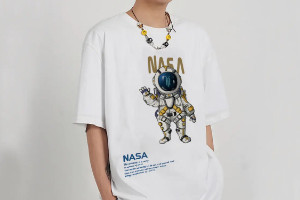 NASA衣服是什么档次多少钱，中高端档次(深受年轻人喜爱)