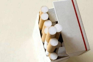 一条烟里面有几包，一条烟有10包(附150-200元一条的烟)