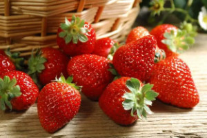 养肾水果第一名排行榜，草莓/枇杷/无花果可以补肾养阴